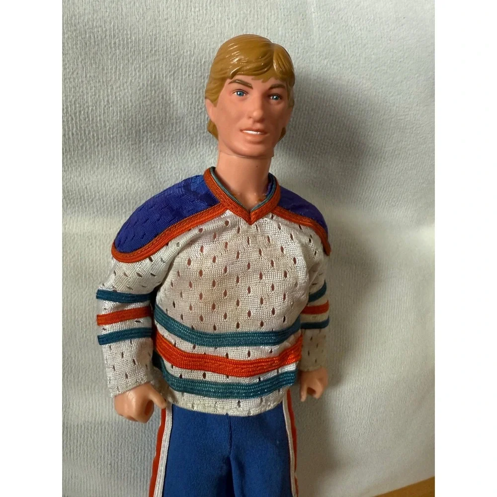 1983 vintage Wayne‎ Gretzky Mattel the great Gretzky doll Edmonton Oilers